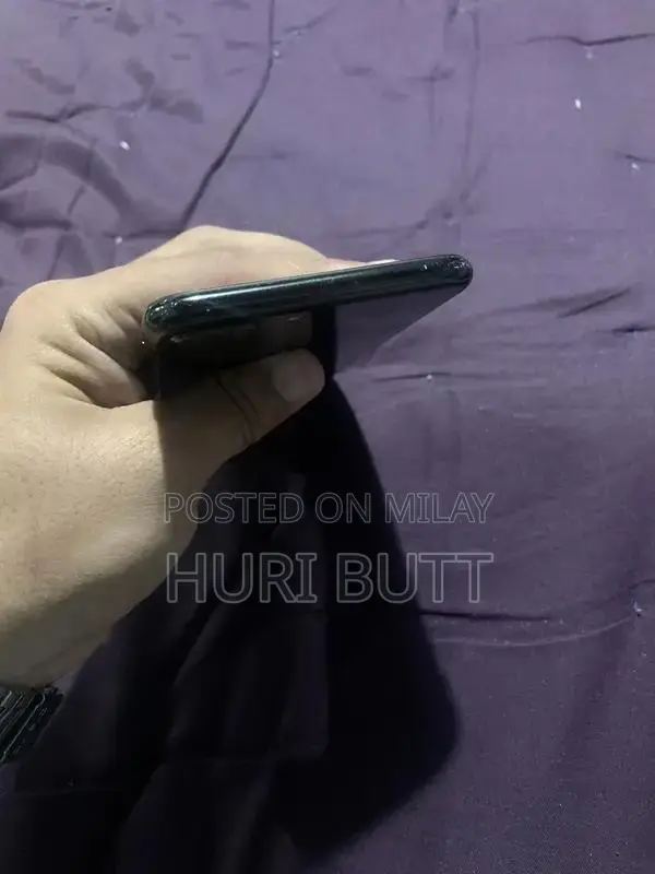 Apple iPhone 7 Plus 128GB Jet Black Smartphone