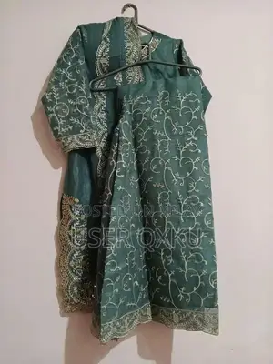 Elegant Medium Size Party Wear Women's Suit