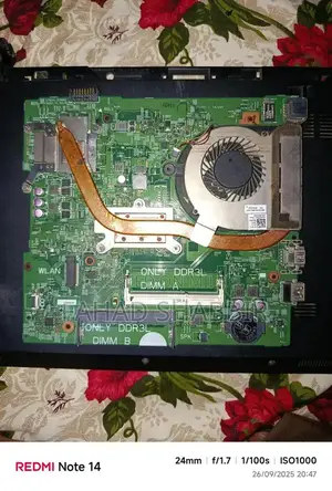 Laptop Parts Bundle: LCD, Motherboard, Memory, Keyboard