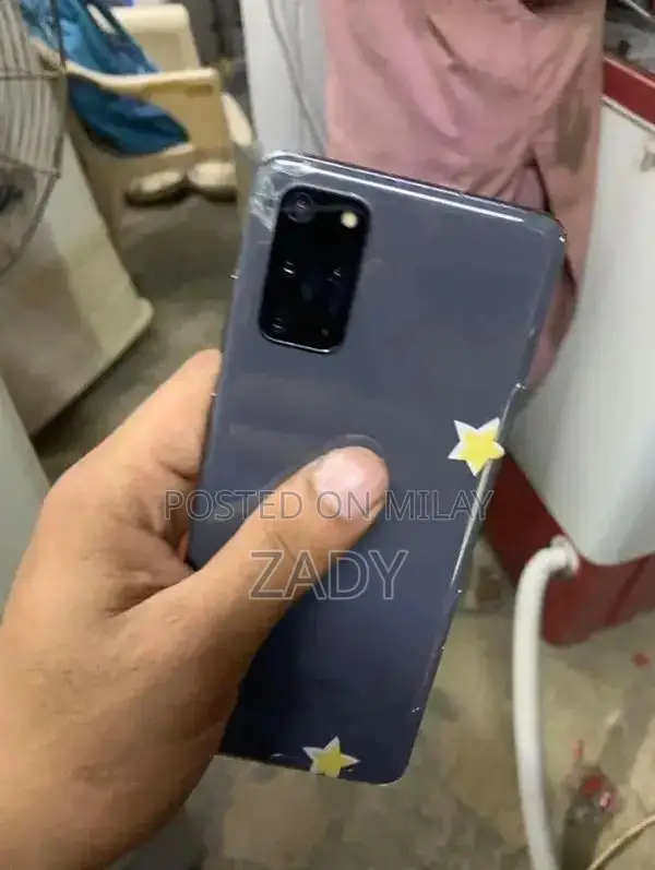 Premium Dual SIM Smartphone with Excellent Features