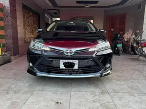 Photo - Toyota Corolla Altis 1.6 Sedan - Reliable Compact Car