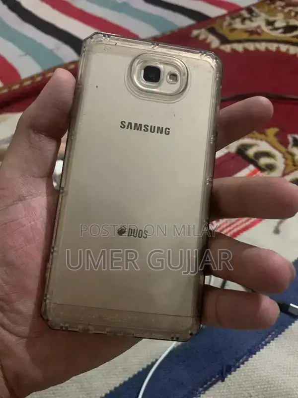 Samsung Galaxy J7 Prime Mid-Range Smartphone