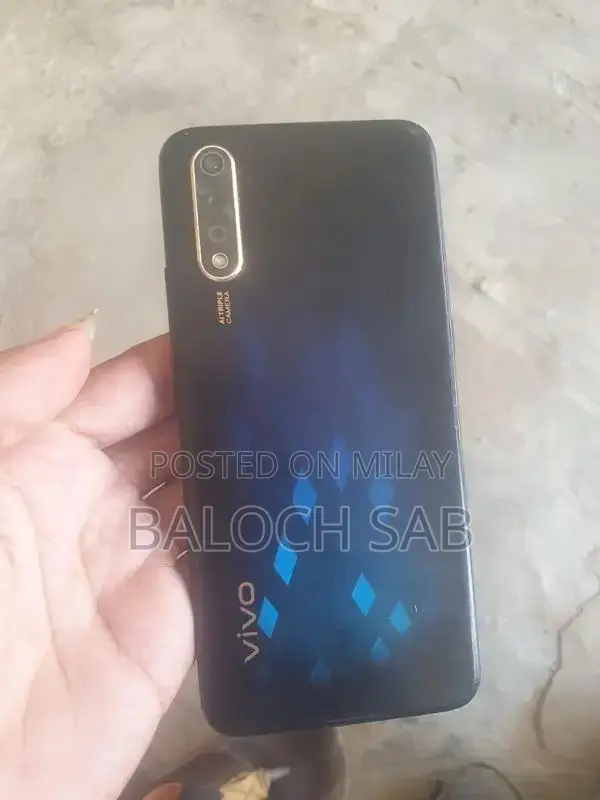 128 GB Smartphone with Exchange Option Available