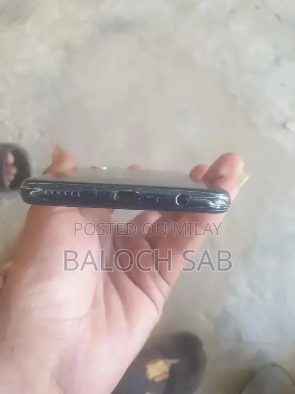 128 GB Smartphone with Exchange Option Available