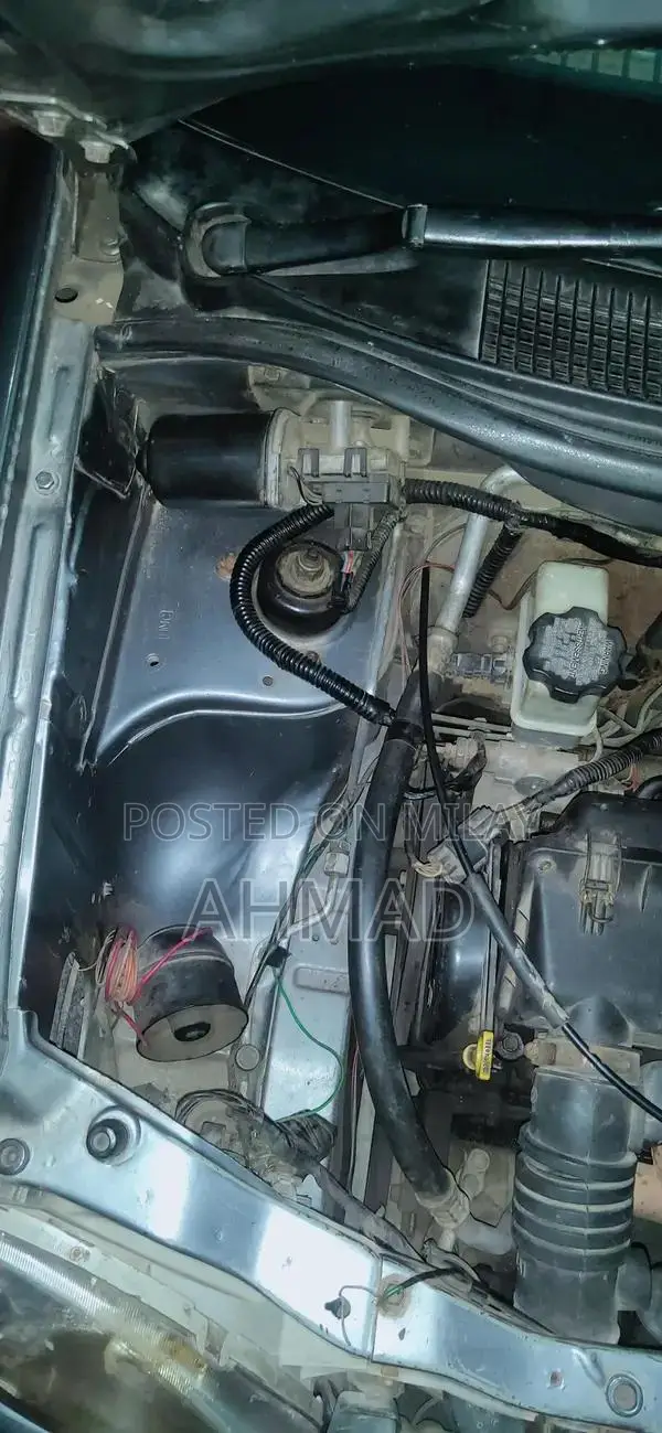 Hyundai Santro Club GV Hatchback