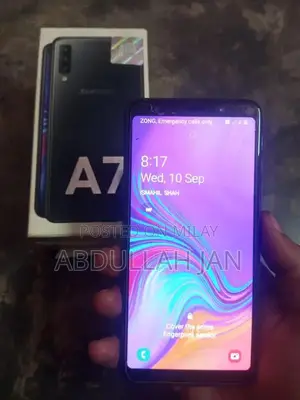 Samsung Galaxy A7 2018 Smartphone Quad Camera Mid-Range Device