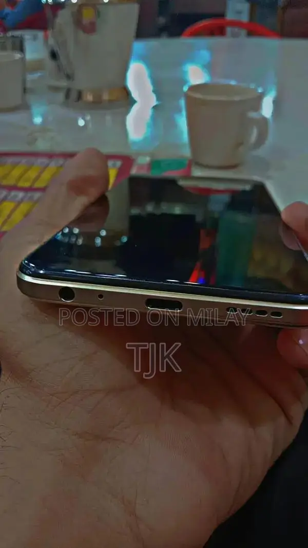 Vivo Y21T Smartphone 128GB Storage Compact Design