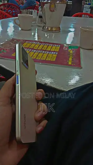 Vivo Y21T Smartphone 128GB Storage Compact Design