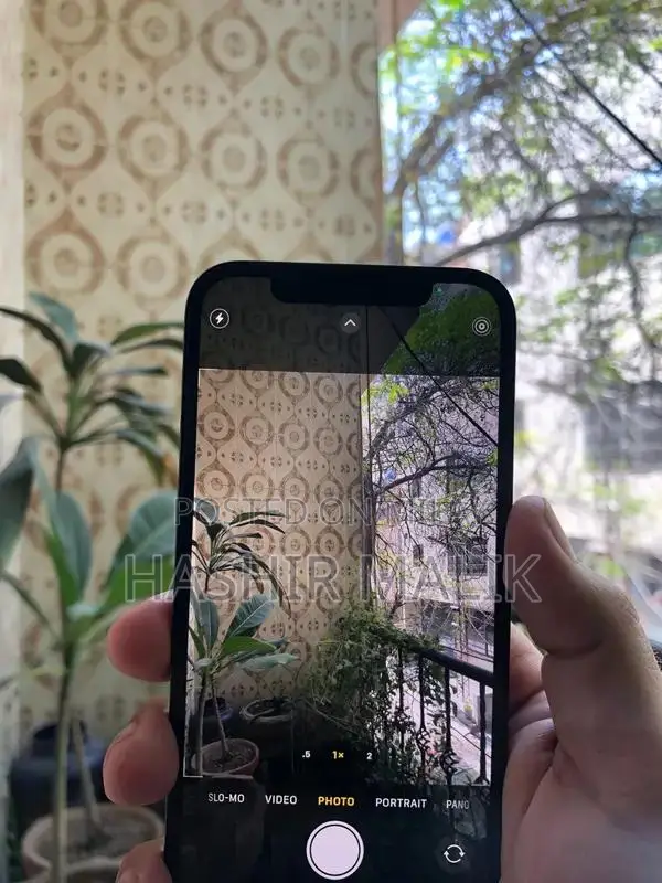 Apple Smartphone 128GB Storage Premium Condition