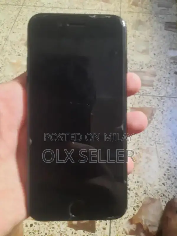 Apple iPhone 7 128GB Smartphone - PTA Approved Condition