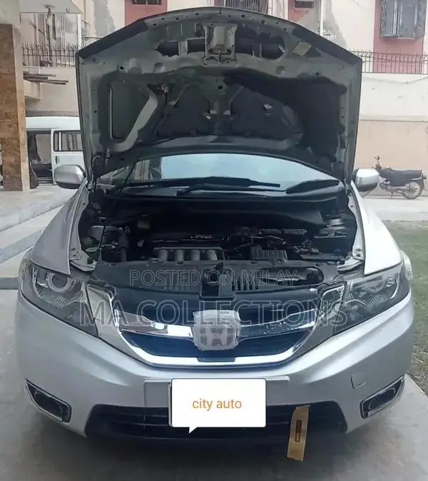 Honda City 1.3 IVTEC Sedan - Automatic Transmission