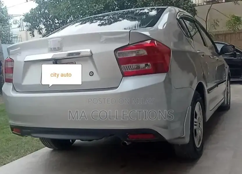 Honda City 1.3 IVTEC Sedan - Automatic Transmission