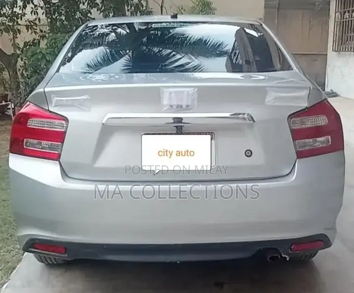 Honda City 1.3 IVTEC Sedan - Automatic Transmission