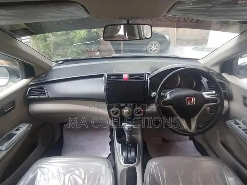 Honda City 1.3 IVTEC Sedan - Automatic Transmission