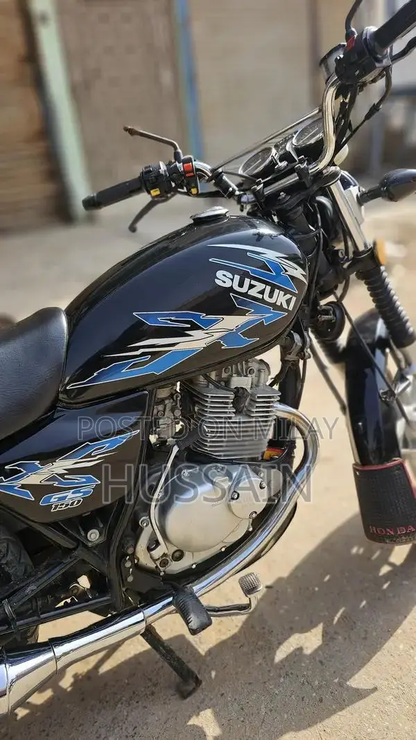 Suzuki 150cc Motorcycle 2022 - Mint Condition