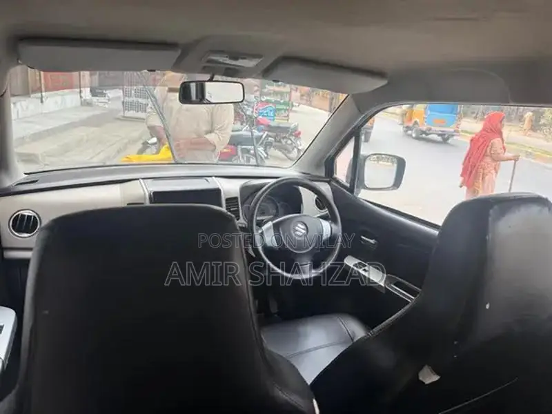 Suzuki Wagon R VXL 2018 Compact Hatchback