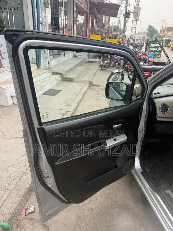 Suzuki Wagon R VXL 2018 Compact Hatchback