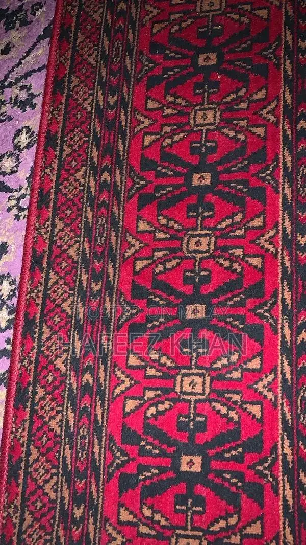 Professional Red Cleaning Carpet Duster