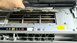 Photo - Gree 1 Ton Inverter Split AC - Partially Functioning