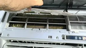 Gree 1 Ton Inverter Split AC - Partially Functioning