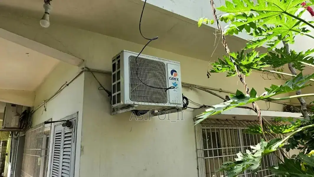 Gree 1 Ton Inverter Split AC - Partially Functioning