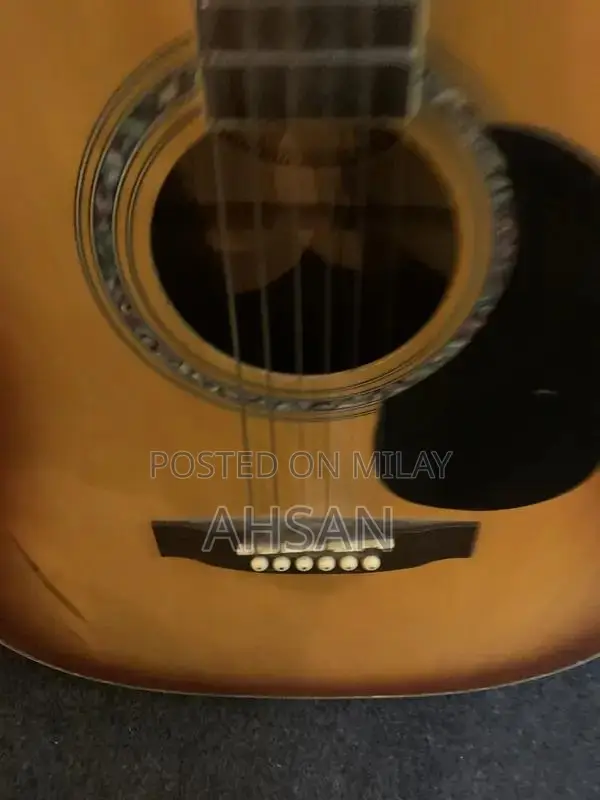 Professional Solid Wood Acoustic Guitar with Rosewood Fretboard