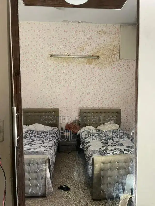 Makeup Dressing Table with Charging Ports and Lights