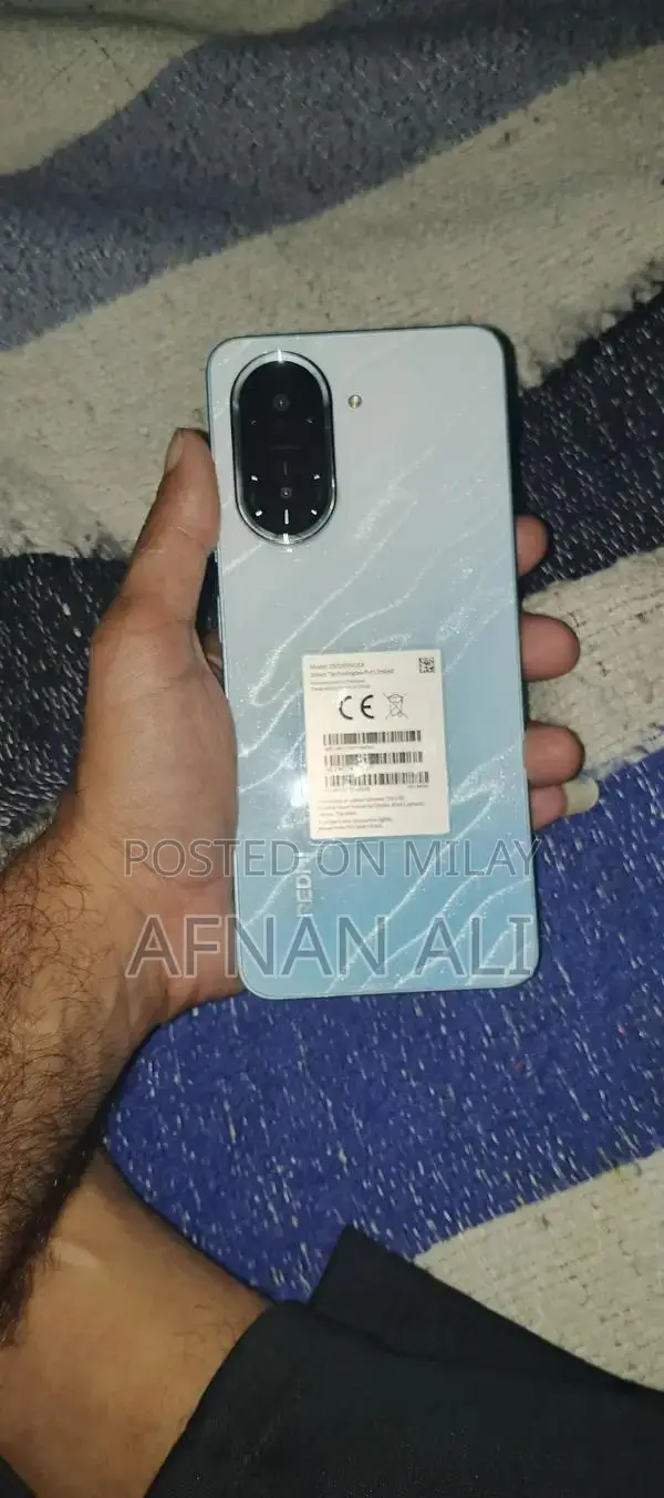 Lightly Used Smartphone with Complete Accessories