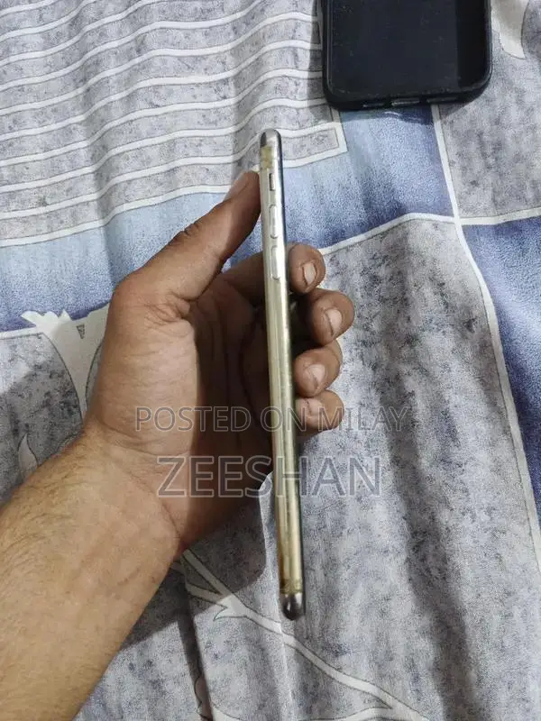 Apple iPhone XS Max 64GB Smartphone Factory Unlocked