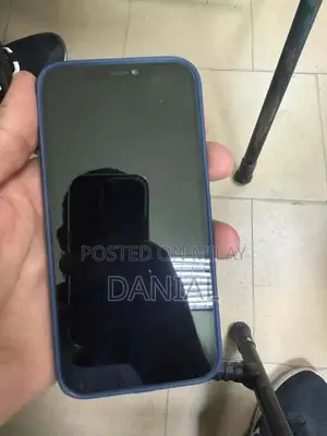 Pre-Owned Apple iPhone 12 with Battery Health and Face ID