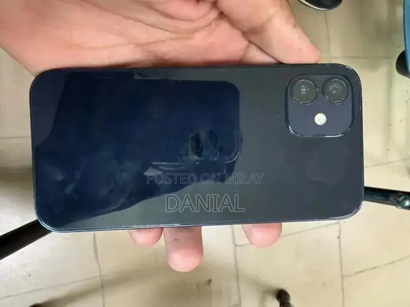 Pre-Owned Apple iPhone 12 with Battery Health and Face ID