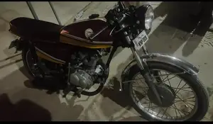 Hispeed 125 Cafe Racer Motorcycle - Classic Urban Ride