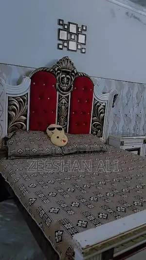 Photo - Bed dressing 2 seater sofa are sale