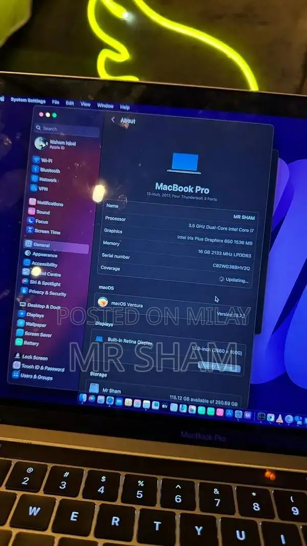 Apple MacBook Pro 2017 Touchbar Laptop