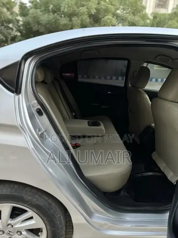 Honda Grace EX Hybrid Sedan - Top Variant Imported