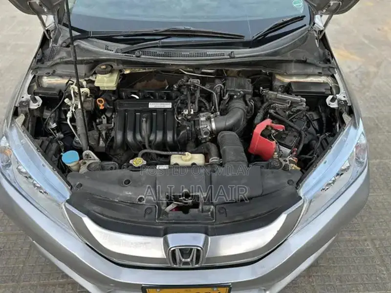 Honda Grace EX Hybrid Sedan - Top Variant Imported