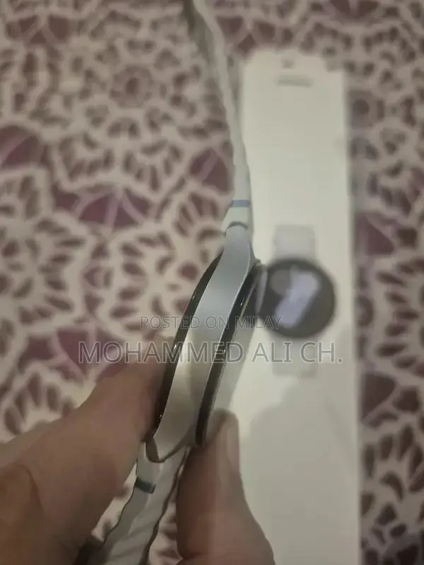 Samsung Galaxy Watch 7 Smartwatch - WiFi, Bluetooth, GPS Connectivity