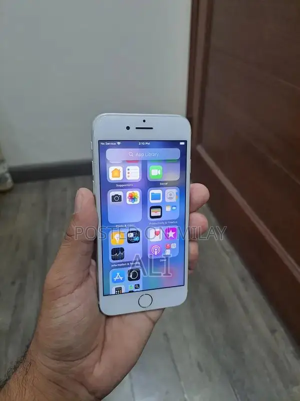 Used iPhone 7 with Battery Replacement and WiFi Functionality