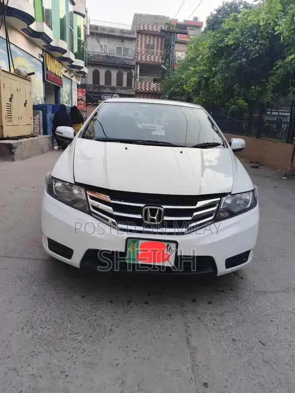 Honda City 2016 Sedan - Excellent Condition
