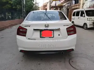 Honda City 2016 Sedan - Excellent Condition