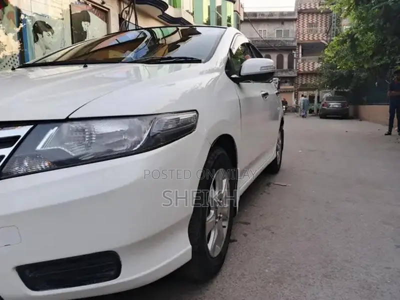Honda City 2016 Sedan - Excellent Condition