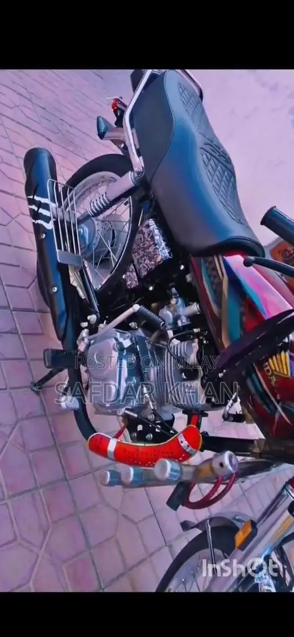 Honda CG 125 Motorcycle - 2024 Model Compact Commuter Bike