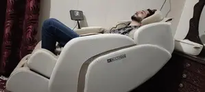 JC Buckman IndulgeUs Full Body Massage Chair - Premium Relaxation