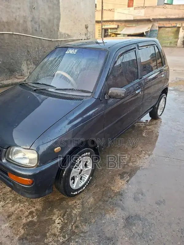 2005 Coure Antique Classic Compact Car with Alloy Wheels