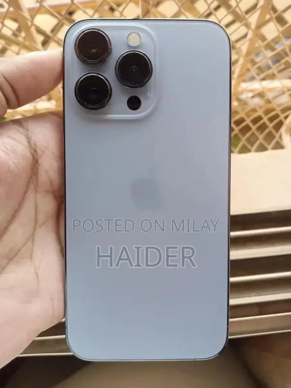 Premium iPhone 13 Pro - Excellent Condition, Low Usage