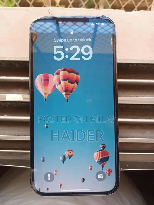 Premium iPhone 13 Pro - Excellent Condition, Low Usage