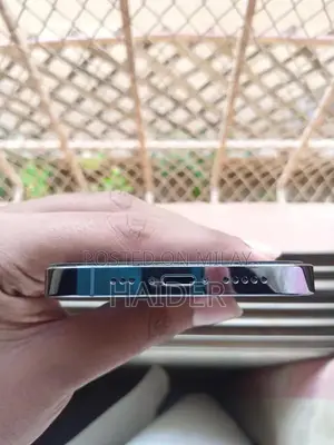 Premium iPhone 13 Pro - Excellent Condition, Low Usage