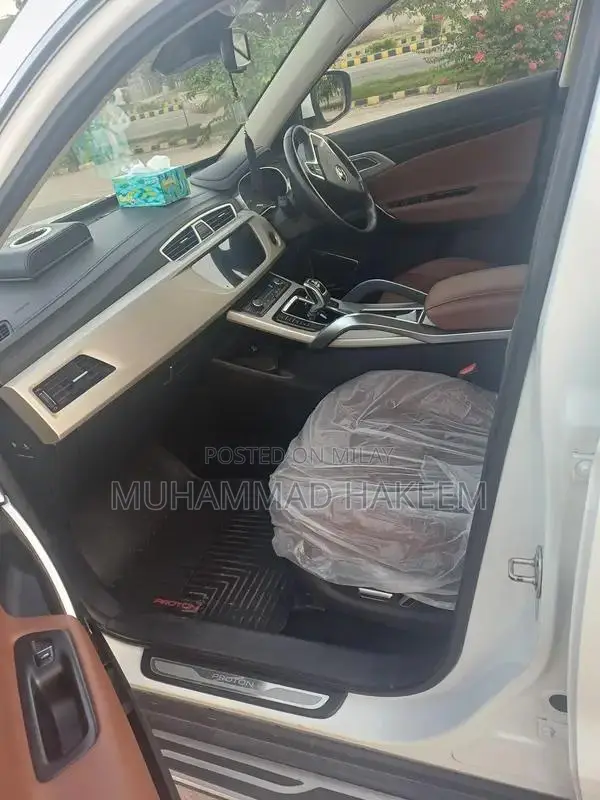 2022 Proton X70 Premium SUV - Low Mileage Crossover