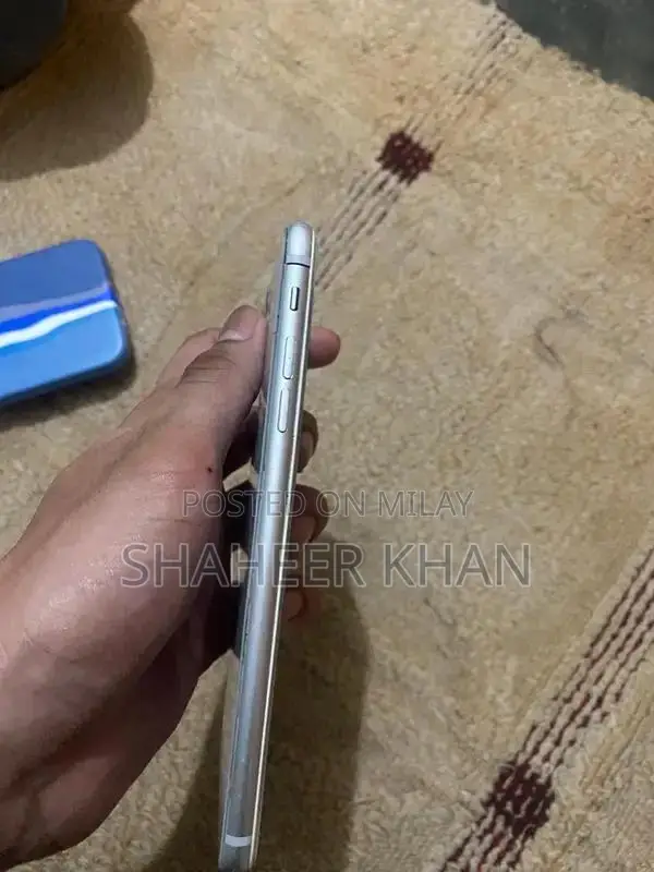 Apple Smartphone 64GB Storage Panel Replaced