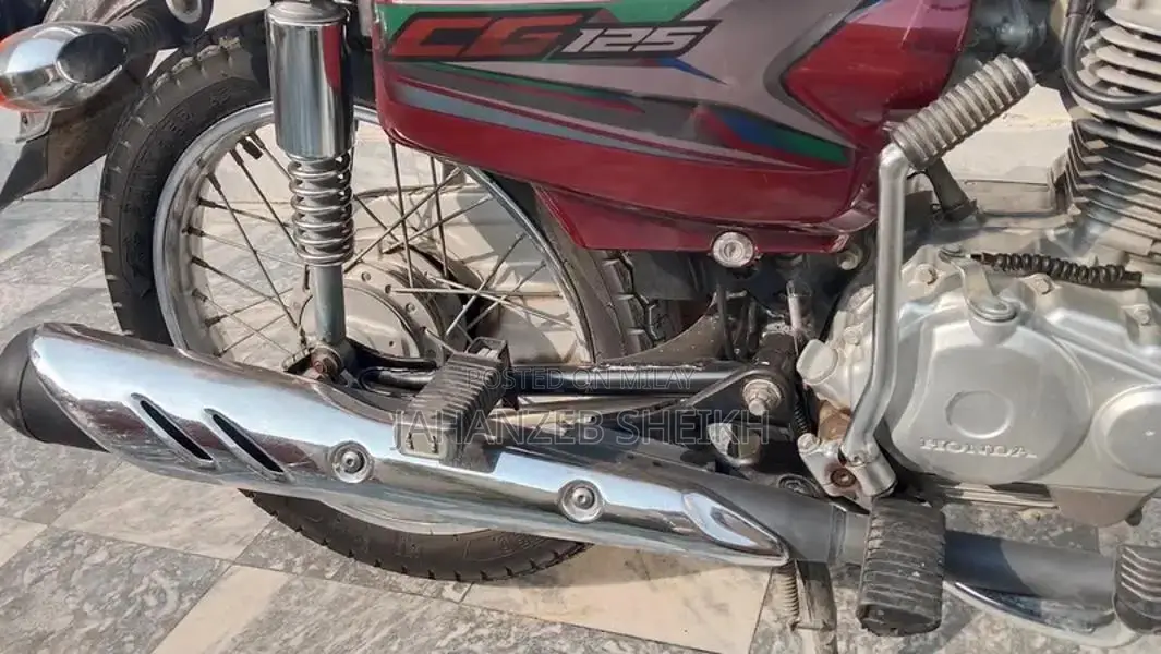 Honda CG 125 Motorcycle 2023 Model Islamabad Registration